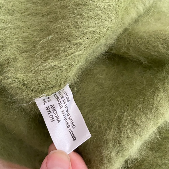 Angora Apple Green Stole - Picture 4 of 5